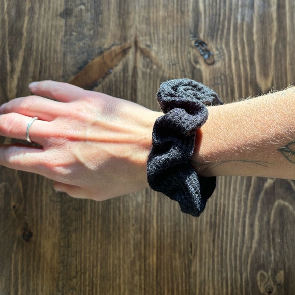 Scrunchie Collection - Picture 4 of 7